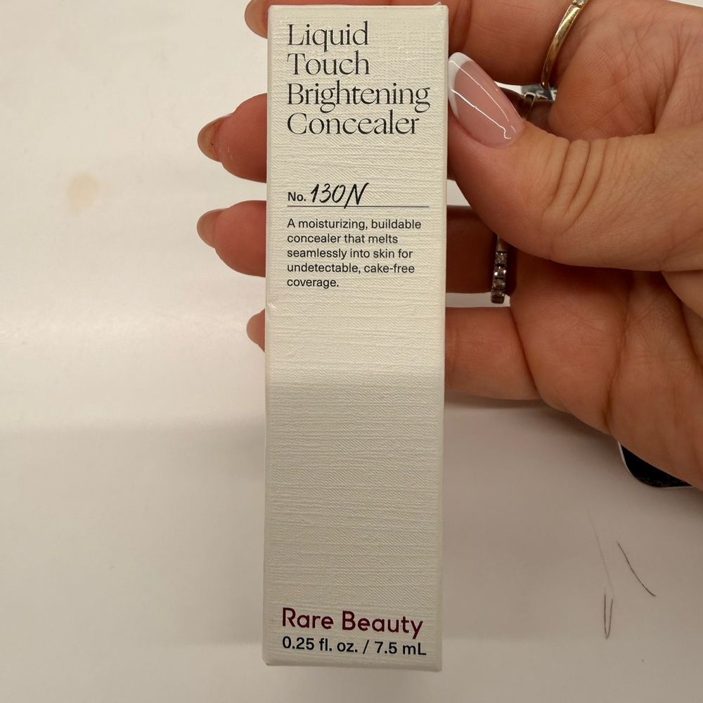 Rare Beauty Liquid Touch Brightening Concealer - No. 130N
